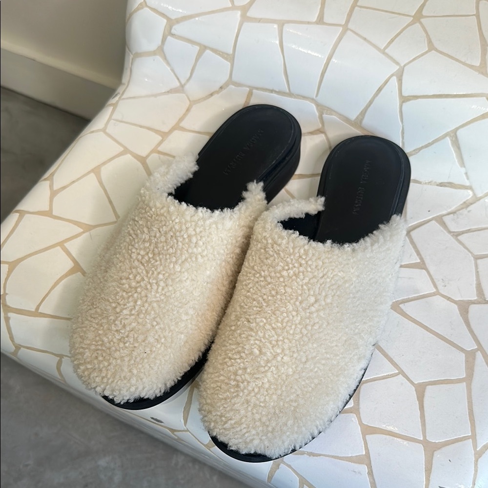 BRAND NEW Magda Butrym Cozy Shearling slides